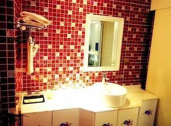 ***  Luoyang Aviation Business Hotel סין